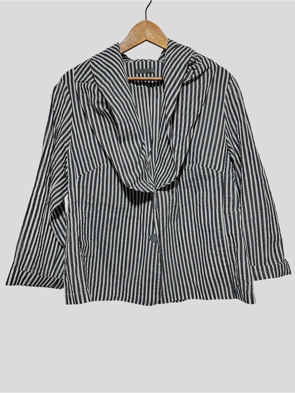 OSKA Giulia Striped Puff Collar Jacket Artsy lagenlook Designer